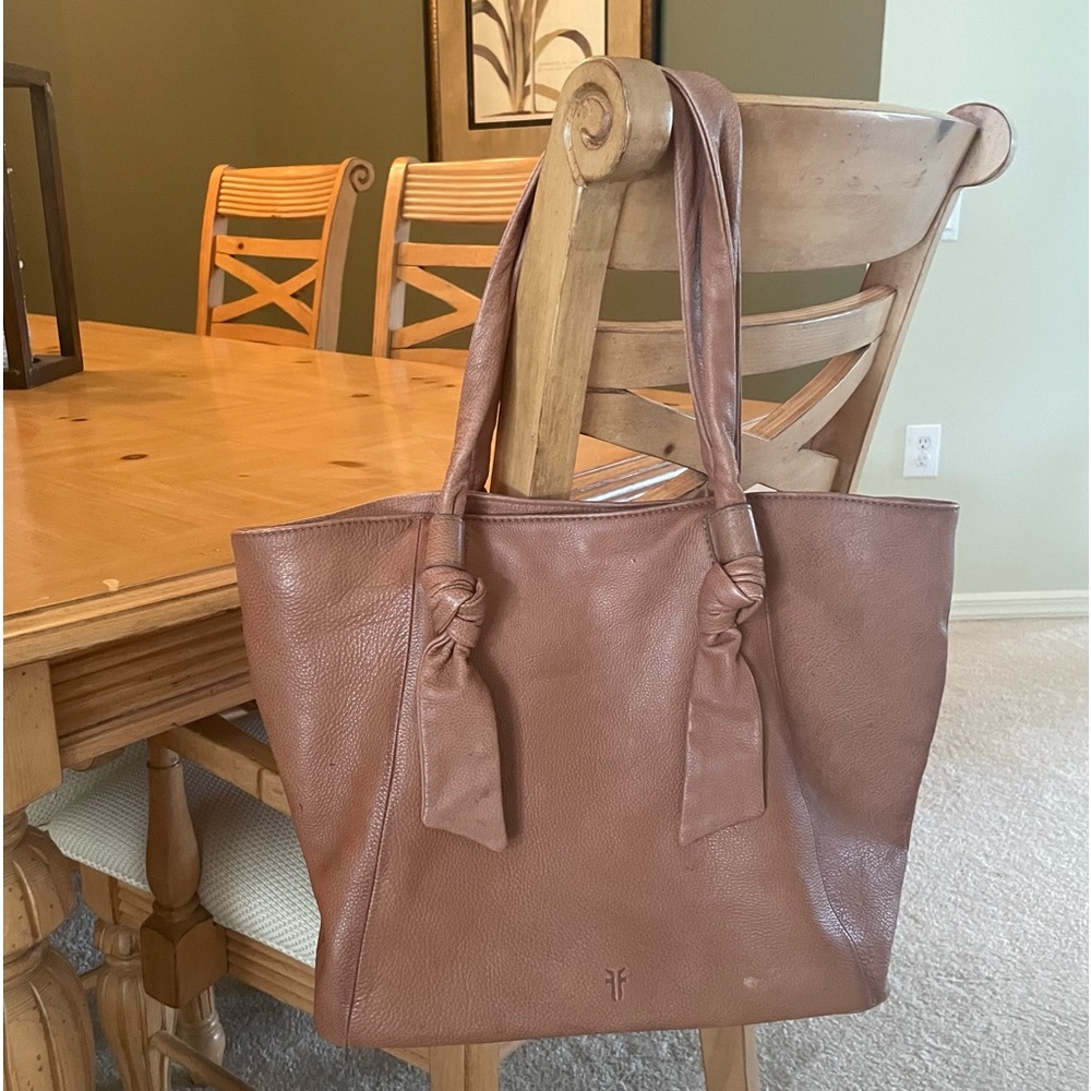 FRYE Nora Leather Tote